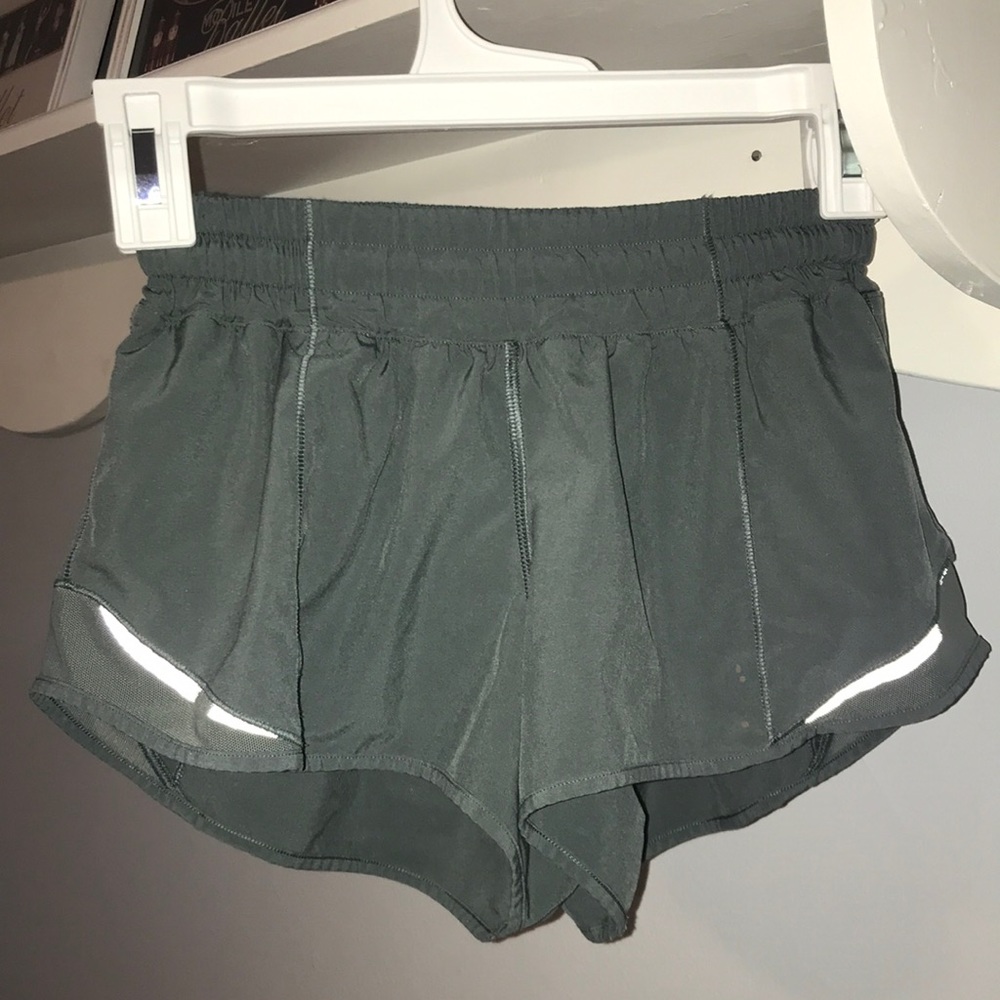 Lululemon Hotty Hot shorts